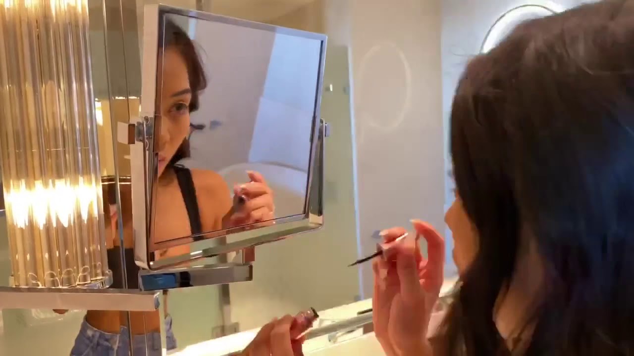 How to Apply Magnetic Lashes