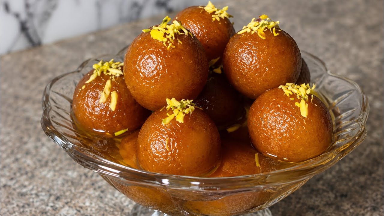 Gulab jamuns