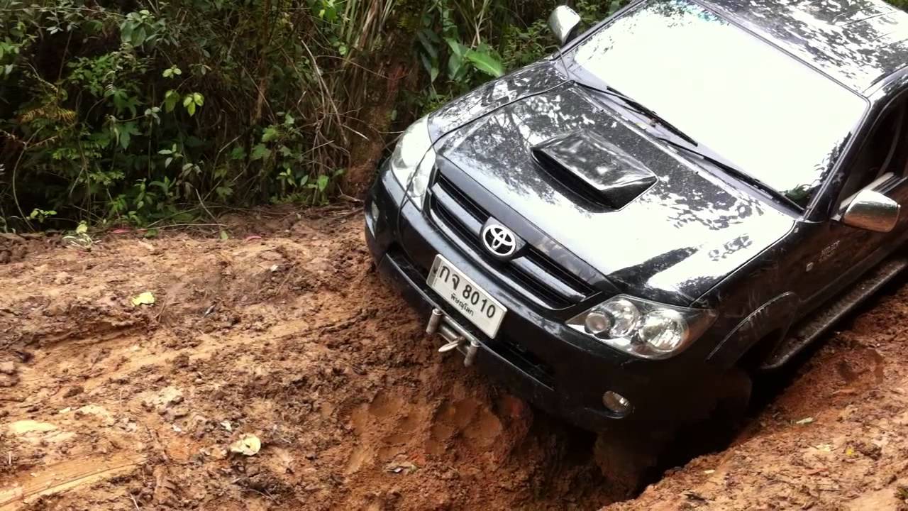 toyota hilux Vigo 4x4 @ ผาตัด 1.MOV