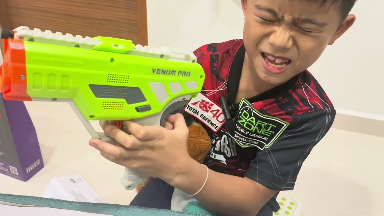 NEW #dartzone Venom Pro Blaster - unboxing! #foamblaster