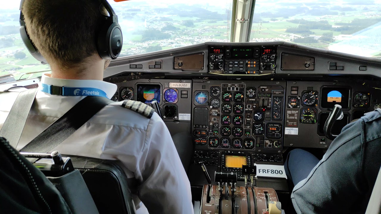ATR GREAT FOOTAGE LANDING IN PORTO