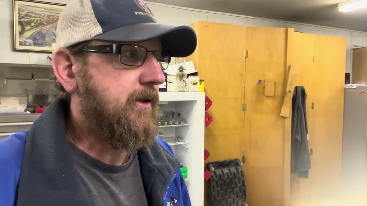 Offset Smoker Build Part 8 Firebox Door Hinges and Latch