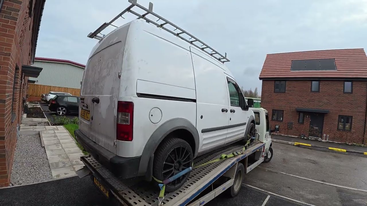 Mini Cooper S & 2 Other Vehicles Receive A Free Lift To The Graveyard!