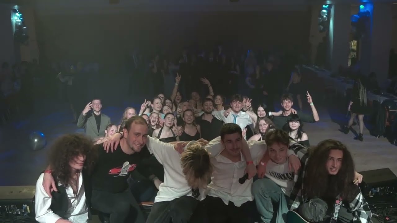 Best of Adam Hlav&aacute;č a Kamar&aacute;di | LIVE @ HLADNOVSK&Yacute; PLES 2026