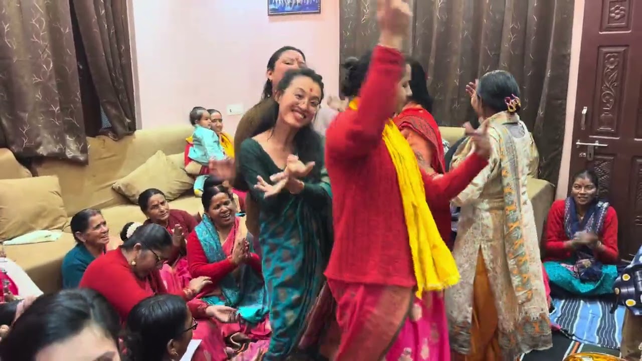 आज विदेशी लड़की ने लगाया बहुत सुंदर ठुमके