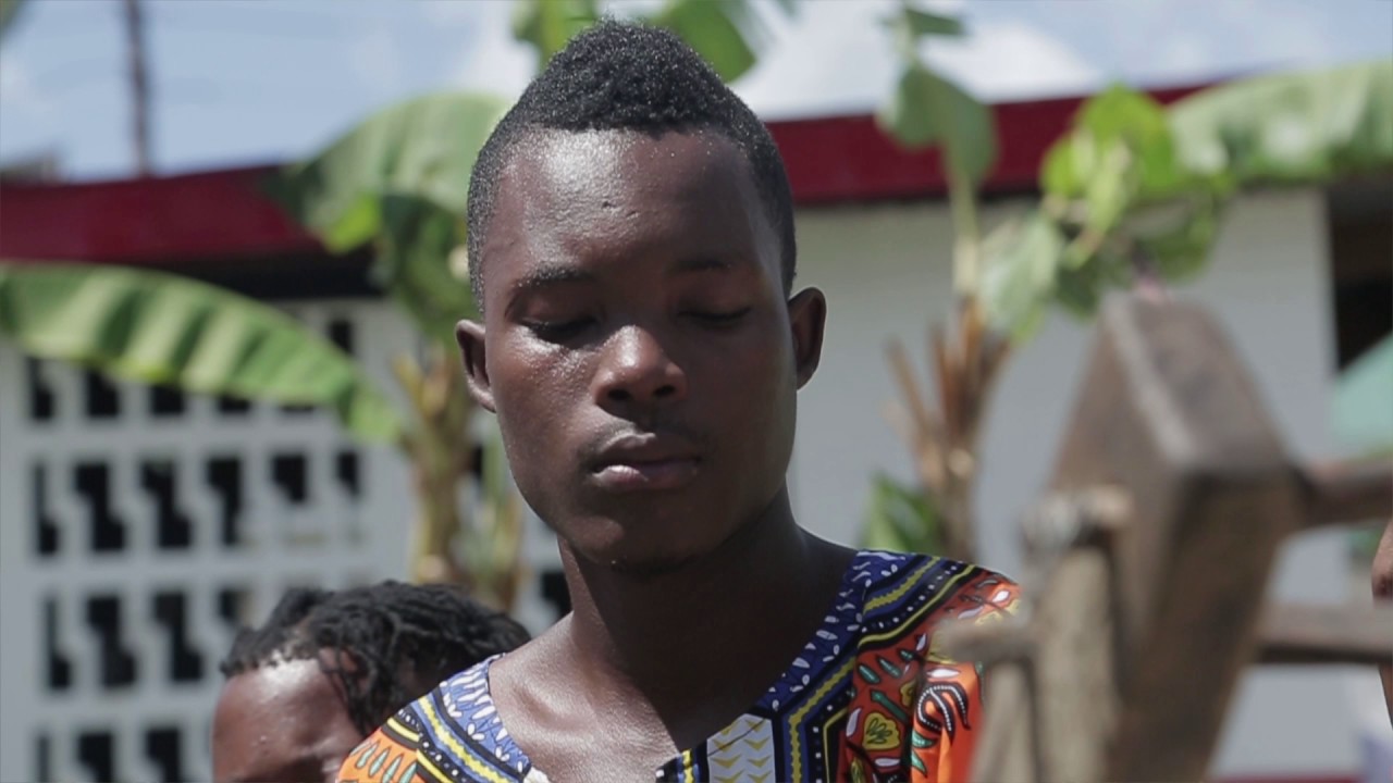 Wamwiduka Band - Ni wewe (STREET PERFORMANCE)