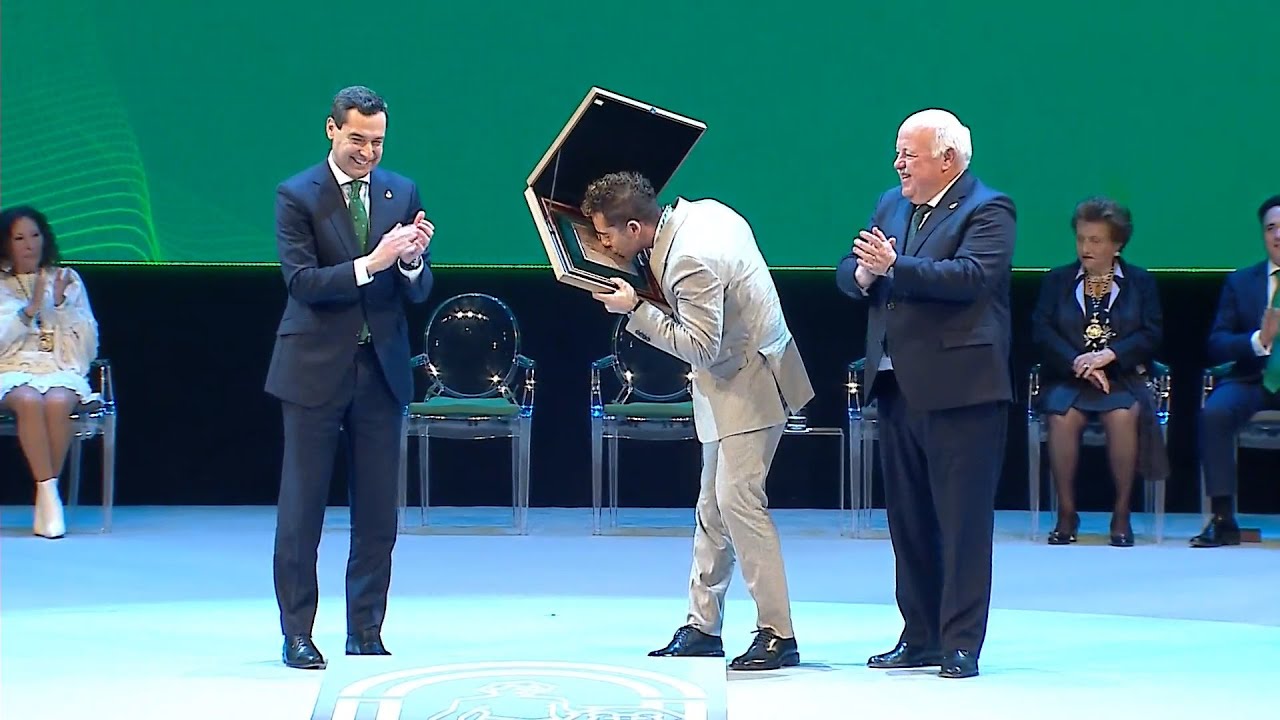 David Bisbal recoge el título de Hijo Predilecto de Andalucía 2023
