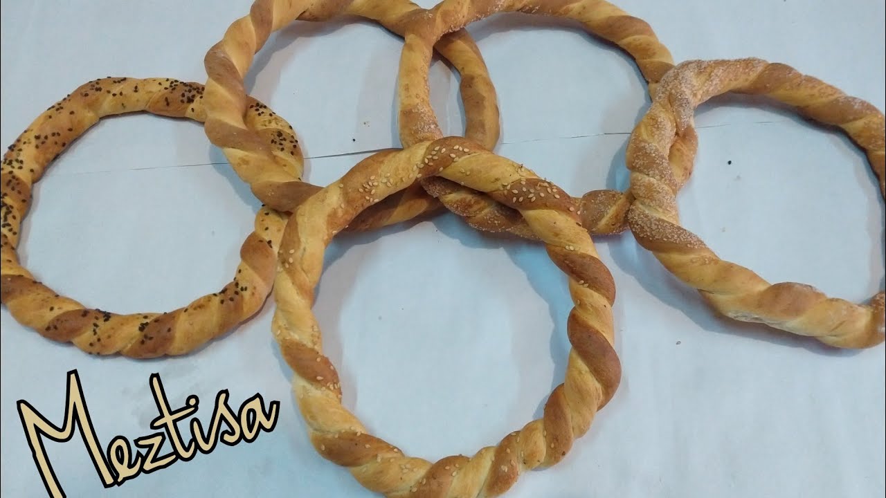 rosquilla meztisa o bicolor pan de San Cristóbal / pan regional o de manteca
