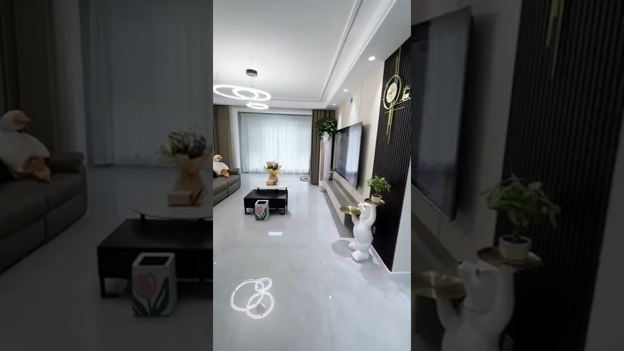 The light gray floor tiles are good-looking and dirt-resistant