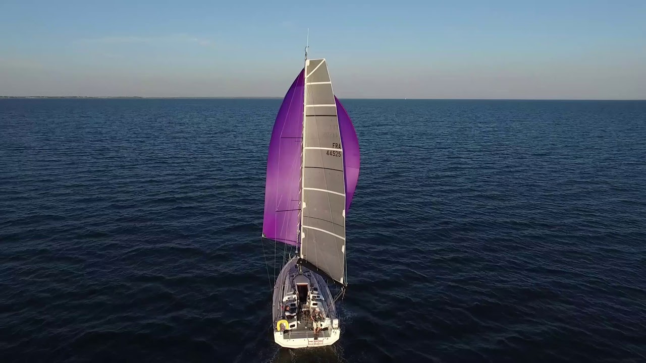 Voilier de croisière RM 970 sous voiles All Purpose