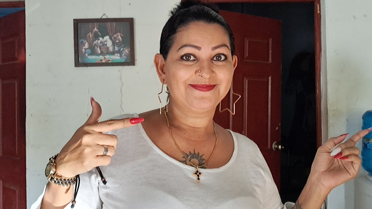 me acompa&ntilde;an a hacer unos arreglos de ropa