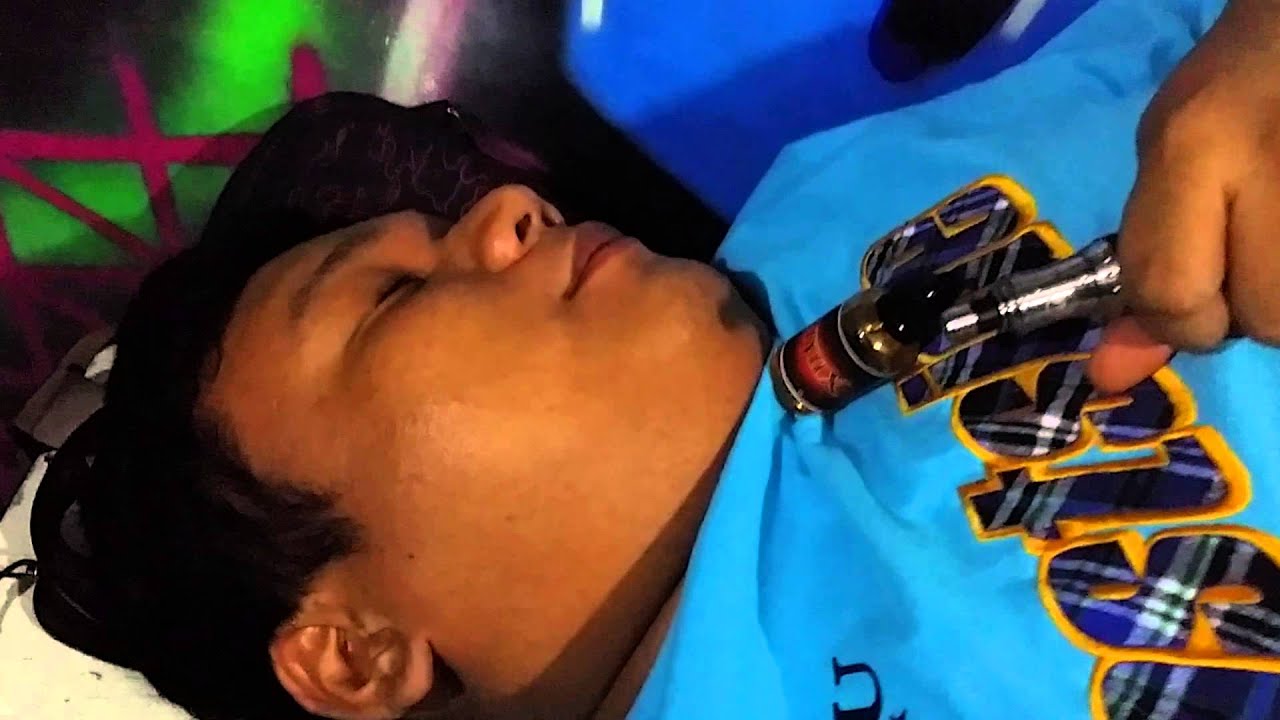 Sleep Vaping.. at Vaperziconz