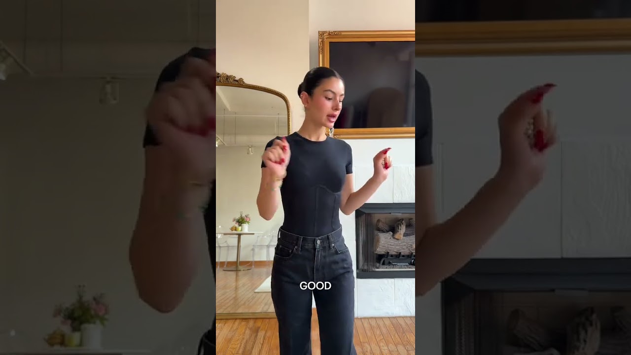 The everyday T-Shirt but make it Fleur 🖤