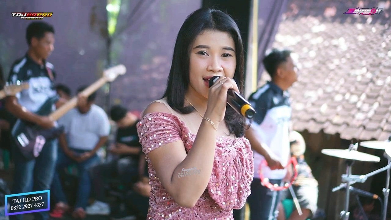 PIPIT AYUNDA // BINTANGE SINCRON MUSIC // TAJ HD PRO / DUA PUTRA AUDIO / LIVE KUNIRAN