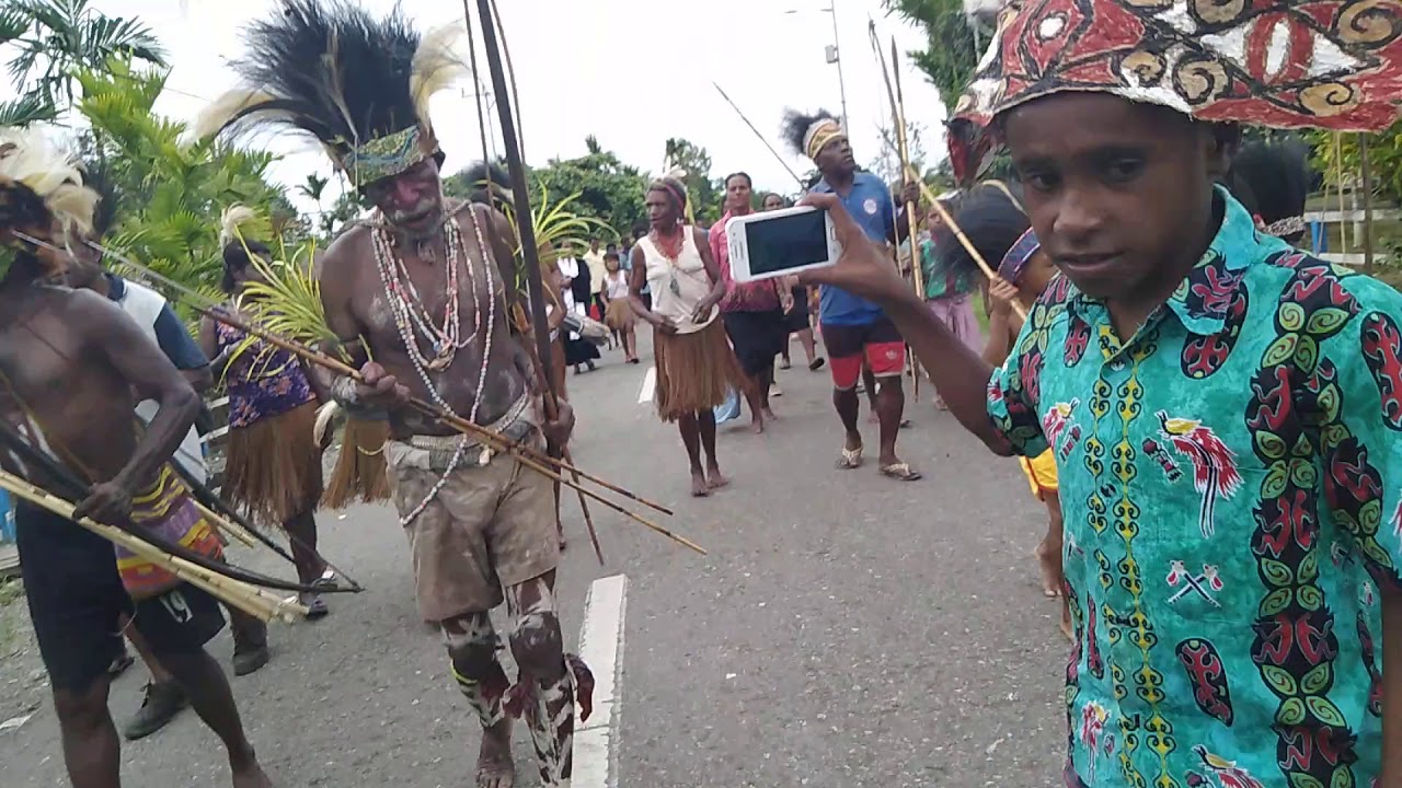 Tarian Adat Kampung Senggi