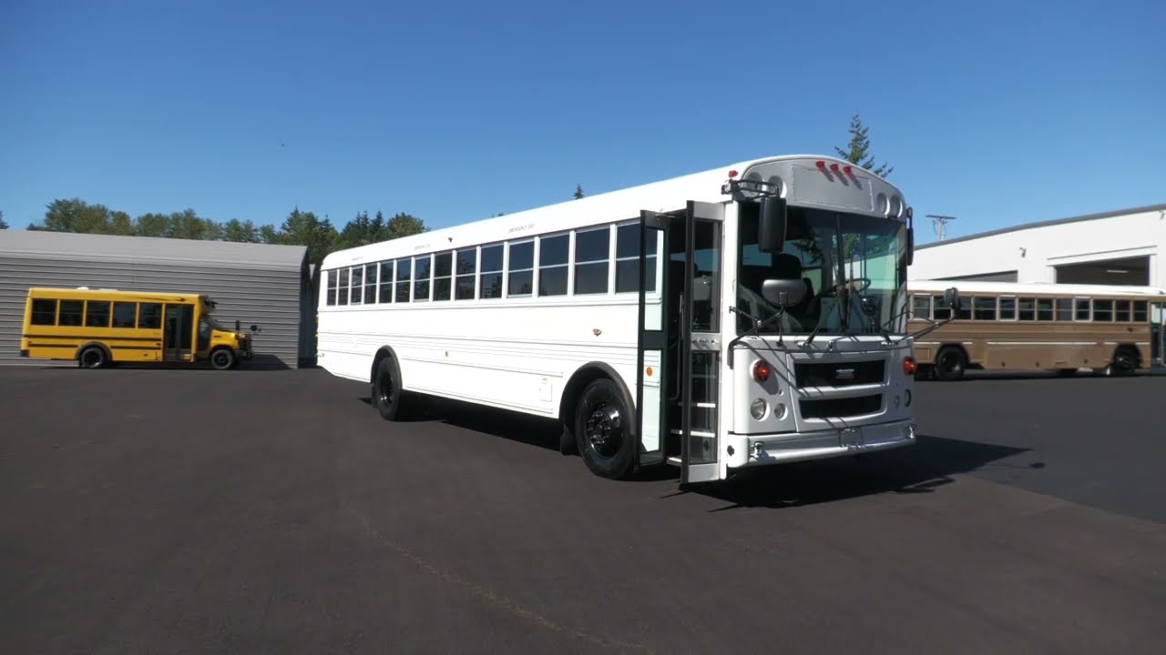 2015 Thomas Saf-T-Liner FE 55 Passenger Bus - B78317