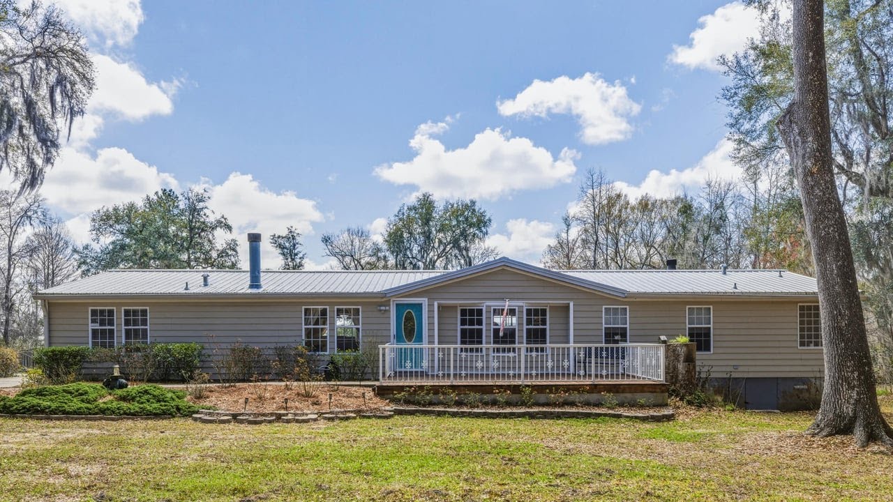 260 Talquin Hideaway Rd, Quincy, FL
