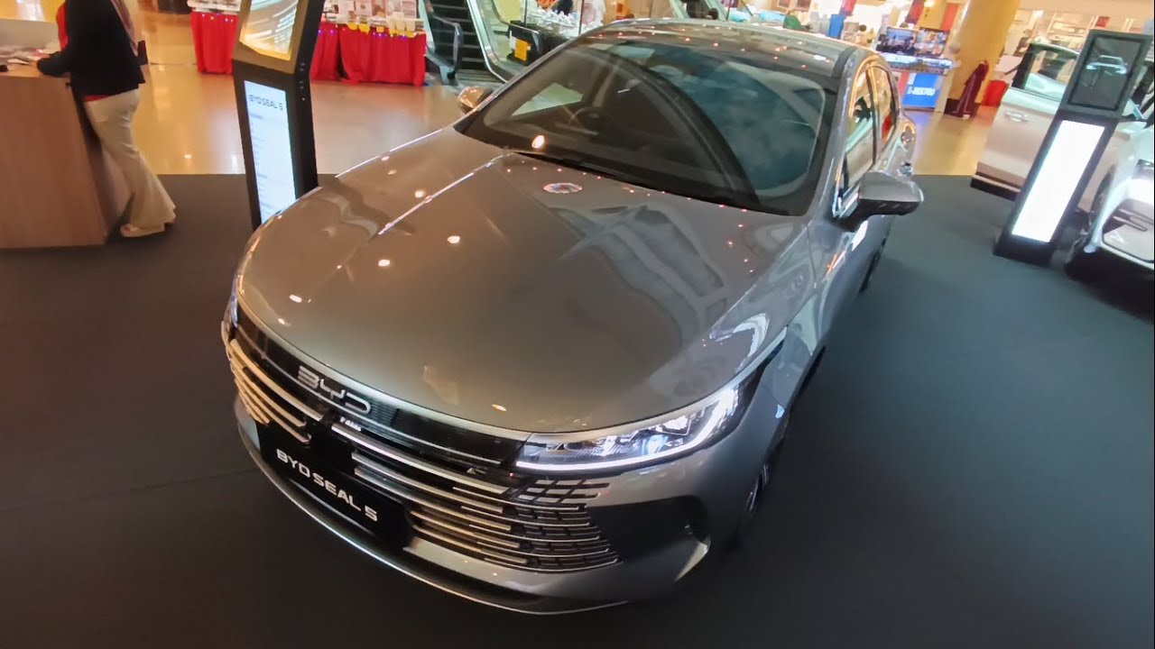 BYD Seal 5 DM-i PHEV Premium Harbour Grey 1.5 eCVT (Destroyer 05) walkaround (Brunei)