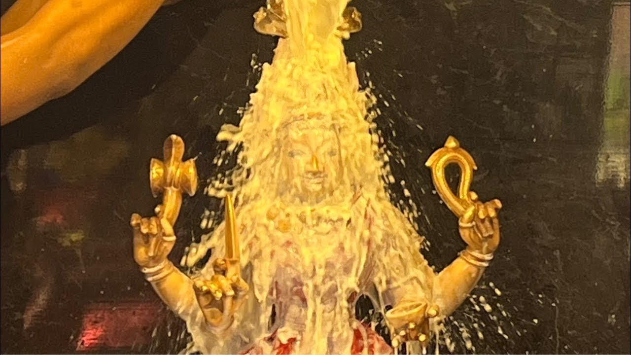 London Muththumari Amman Temple Powrnami Abieshega Pooja