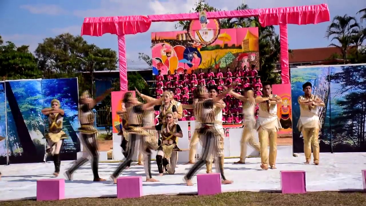 กองเชียร์และเชียร์ลีดเดอร์สีชมพู สว่างแดนดิน 61