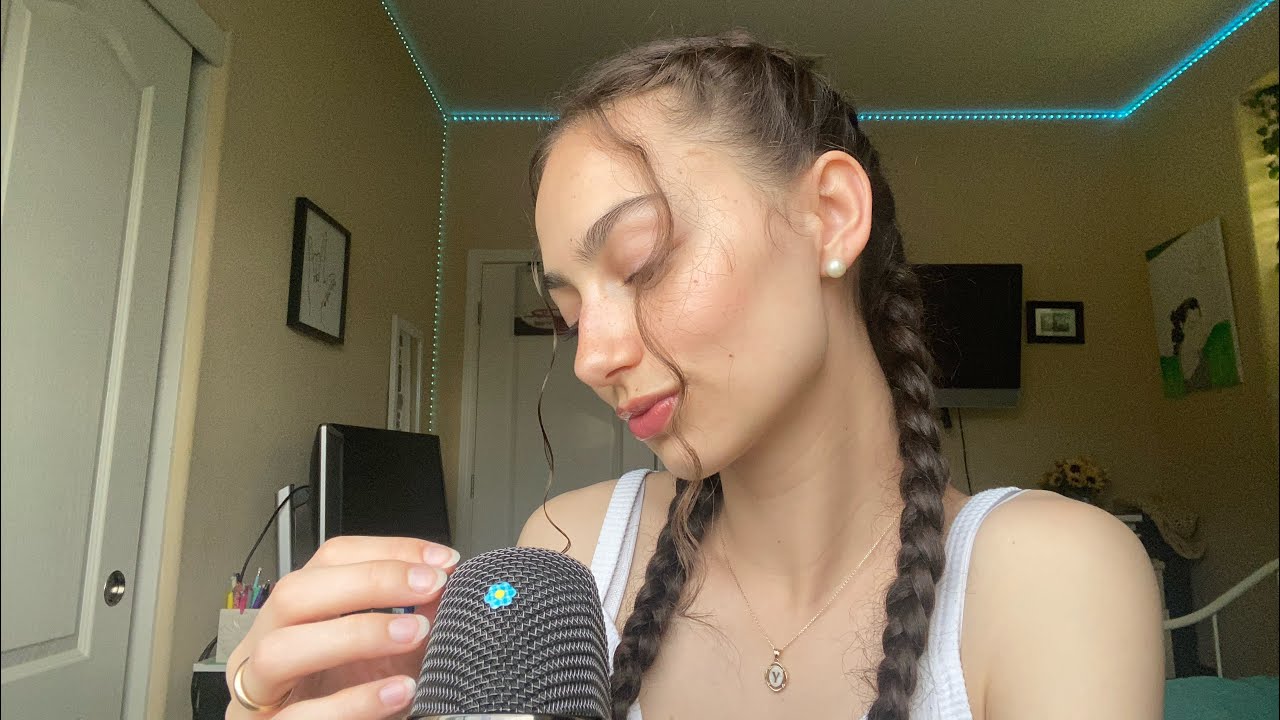 ASMR | 25 Minutes of Rambles + Mic Rubbing (and other triggers 😊)
