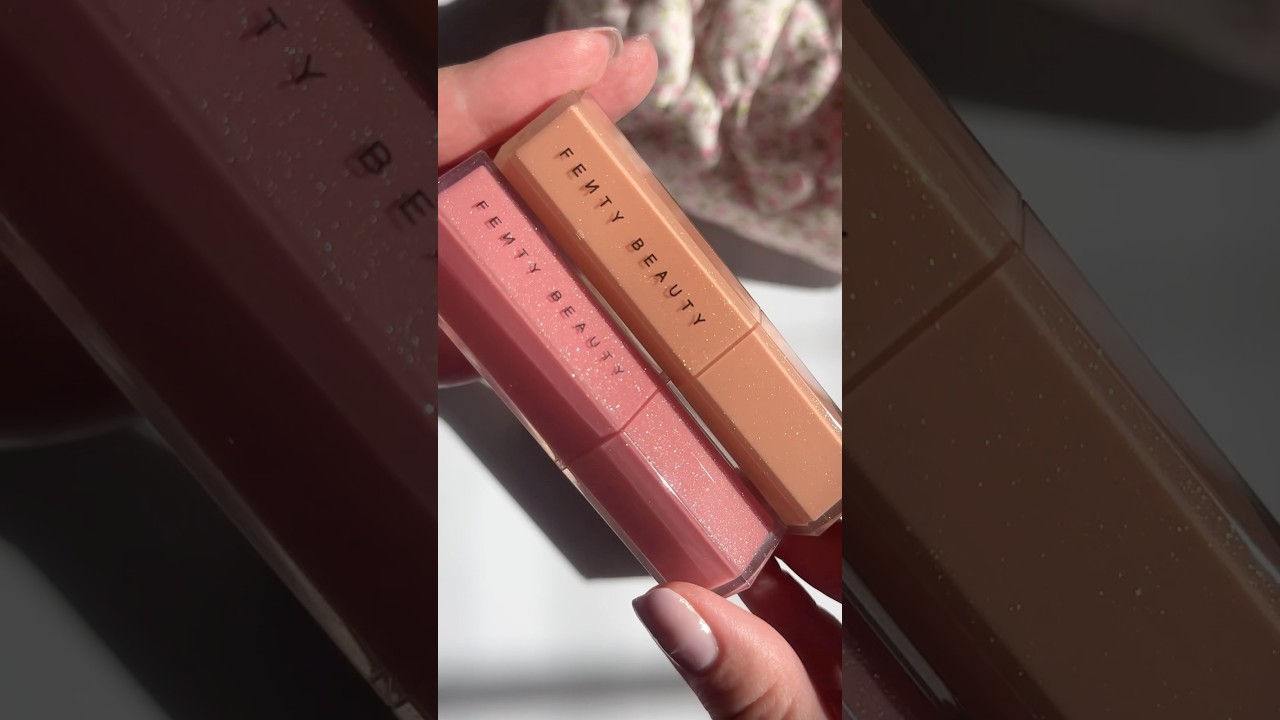 Fenty Beauty Gloss Bomb Stix High-Shimmer Gloss Stick Fenty Glow and Fussy | Swatches #fentybeauty