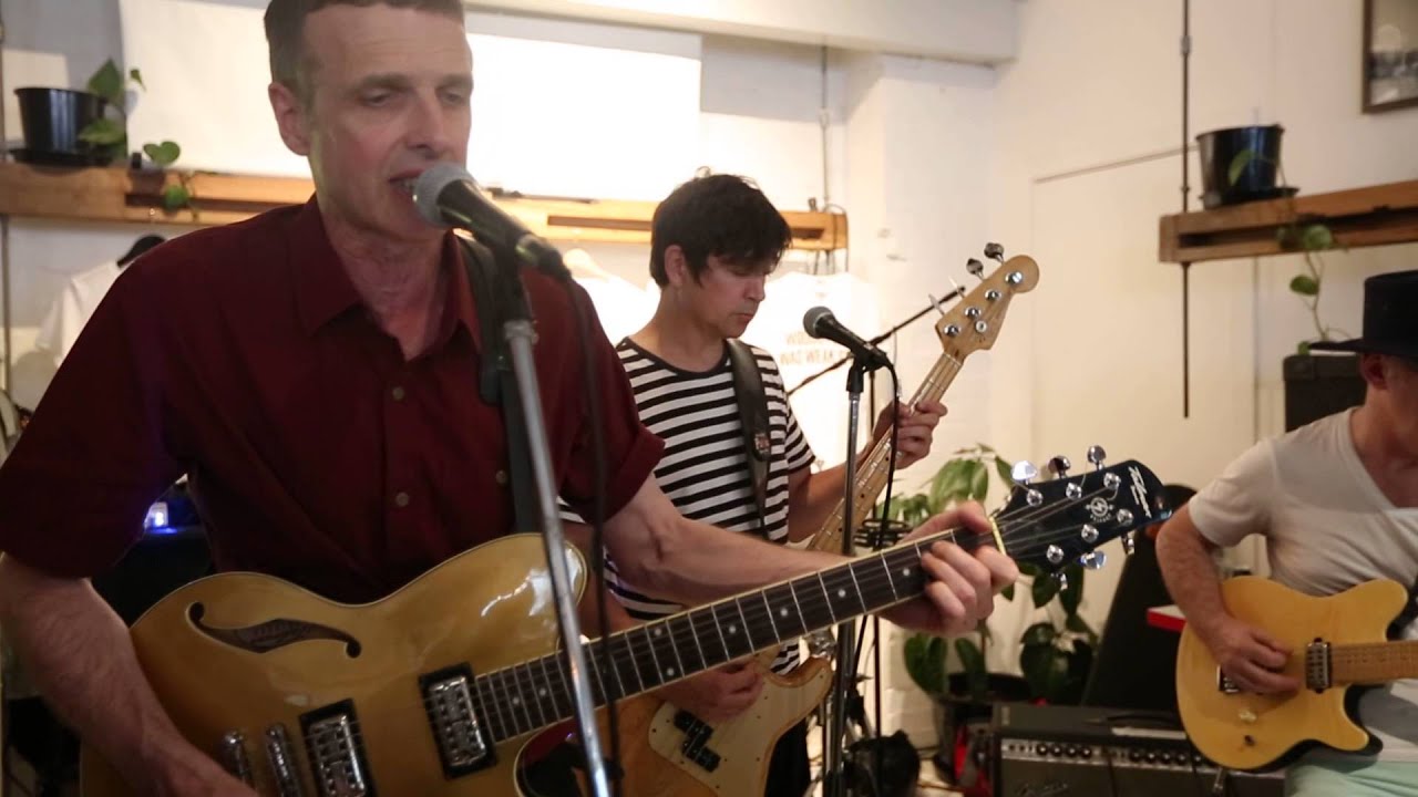Malcolm Ross Band . Heaven's Door