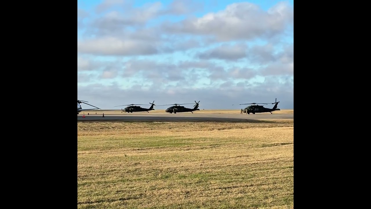 3 UH-60M Blackhawks spool up/start up
