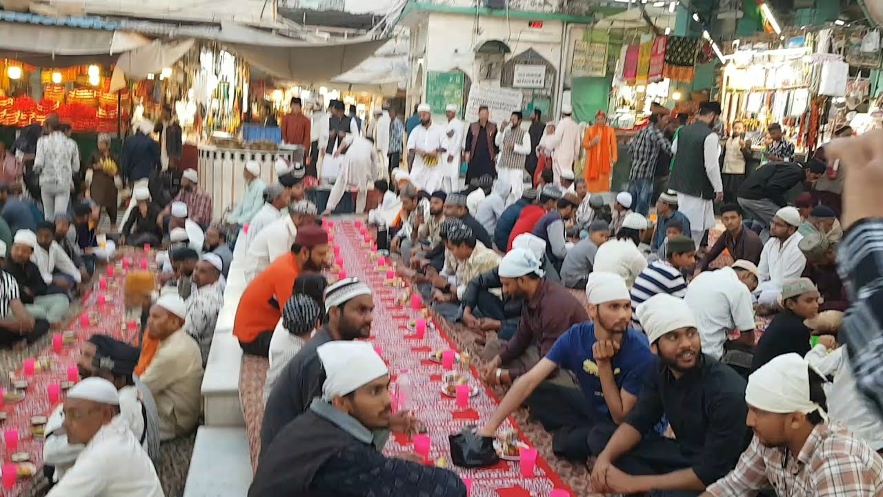 3 Ramzan Garib Nawaz ki Dargah Sharif Mein Maithili Shyama Aur aftari Ka najara