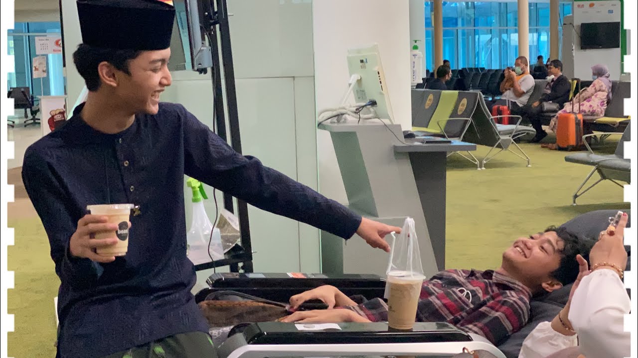 Mulanya Beneran Nggak Mau Pijat Elektronik Di Bandara, Setelah Nyoba Eh Azmi Askandar Nambah Lagi😅