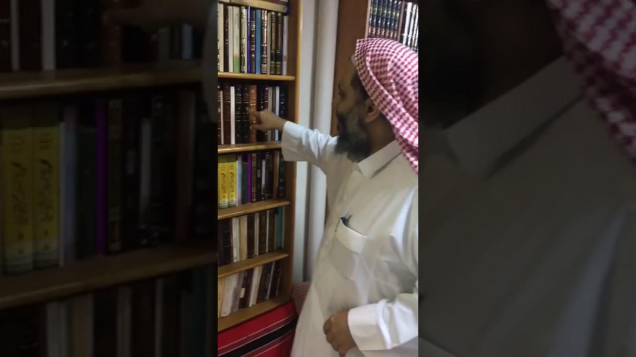 زيارة مكتبة الشيخ عبدالله البطاطي، ونماذج من إهداءات الكتب.