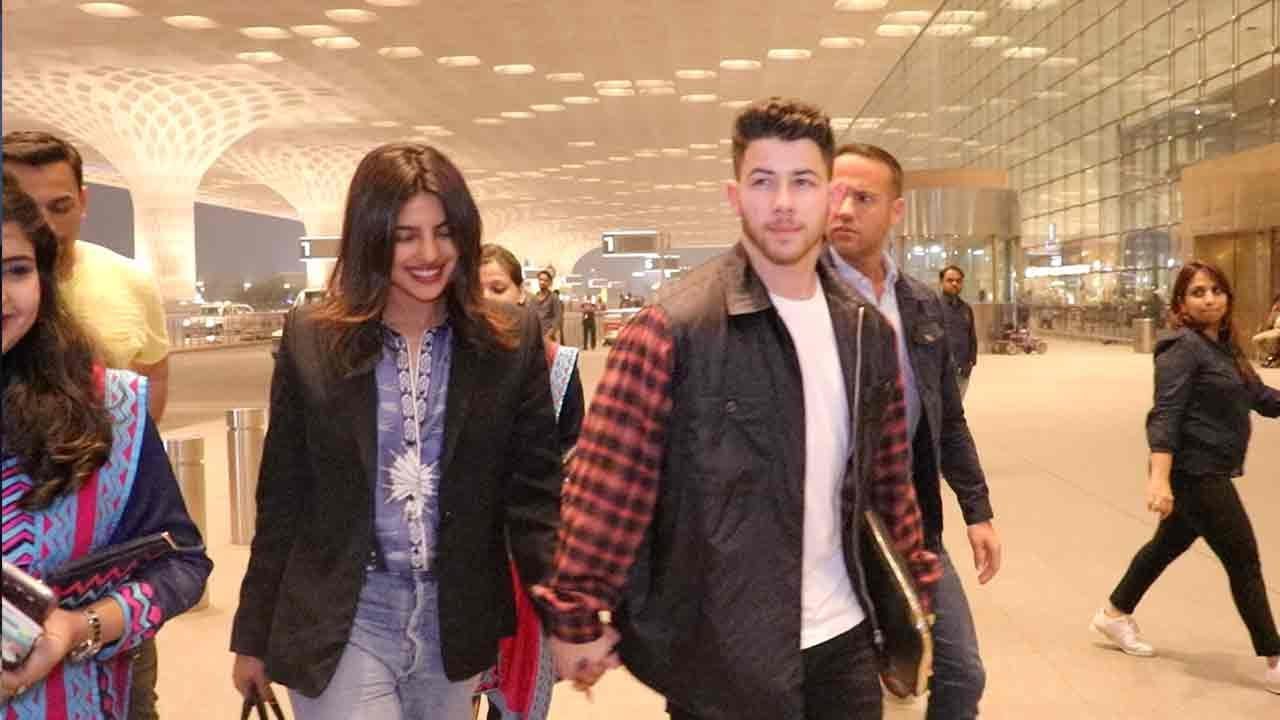 Priyanka Chopra Feels Happy As She Leaves With Hubby Nick Jonas After Celebrating Holi