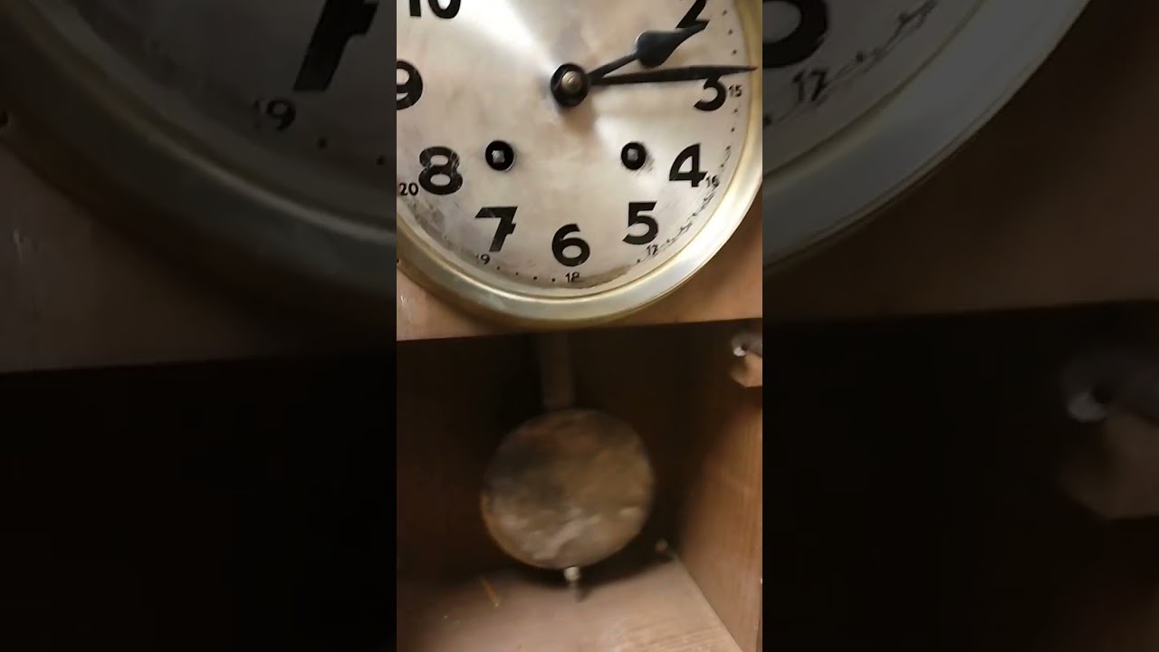 Stare starsze,zegar ścienny lata 30 ustawić wychwyt .