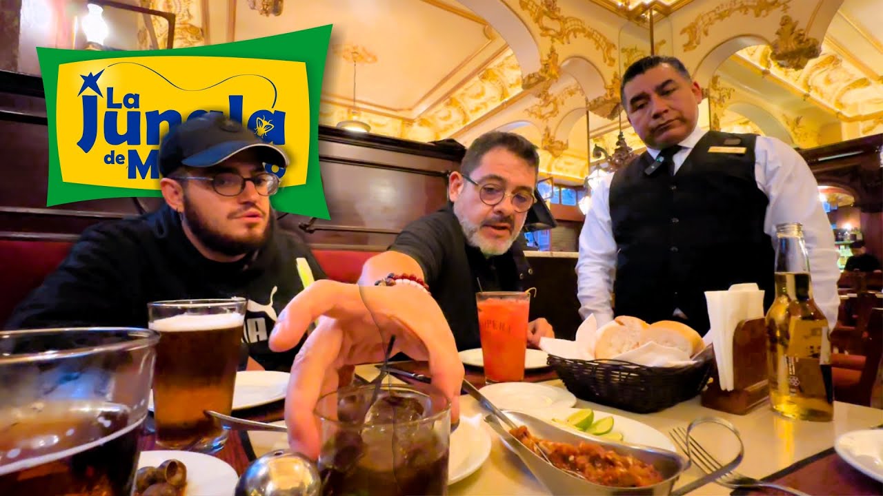 En la cantina más famosa de México.