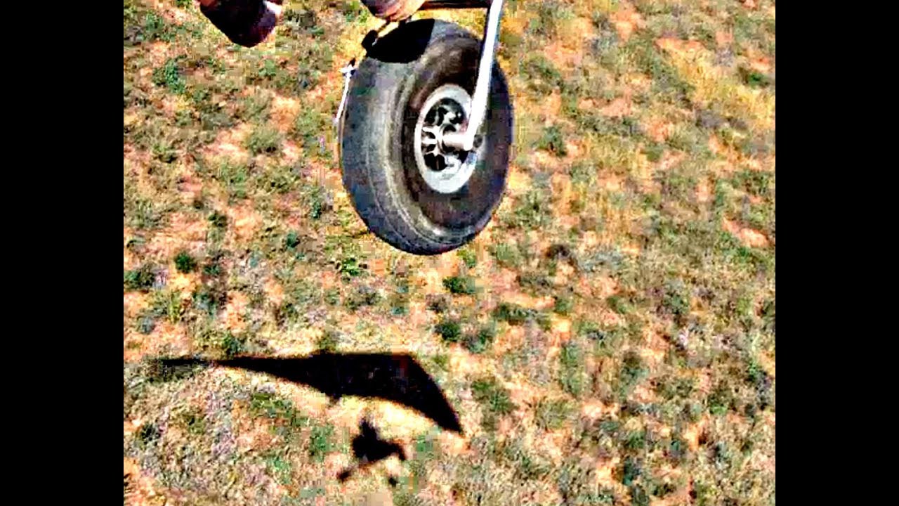 Mini Trike - Honda 200 - Voo muito baixo.