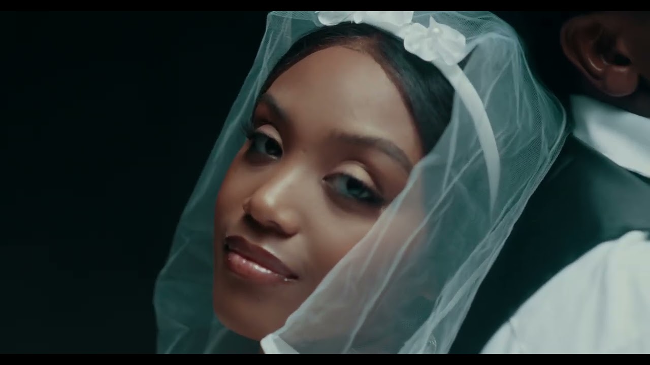 Grace Zola - Casei (Official Music Video)