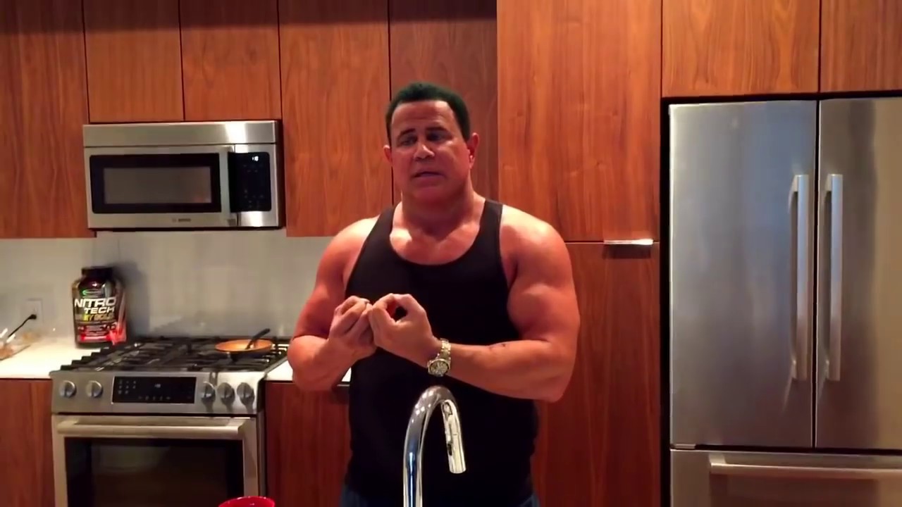 Keith Middlebrook, (R) Real Iron Man Nutrition Secrets to Be at Your Best.