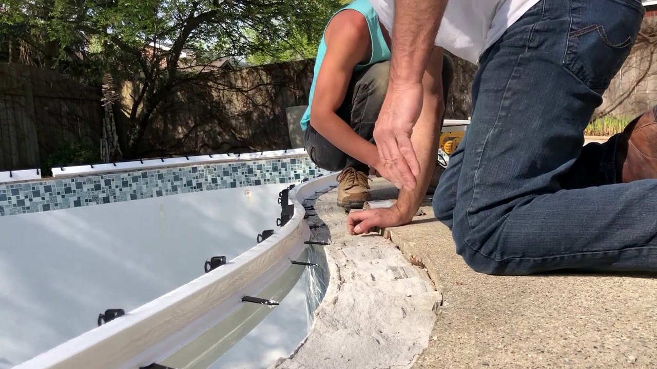 Cantilevered Coping Form On a Concrete Pool