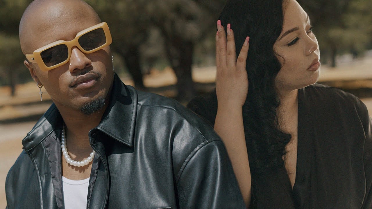 Mr. Carly & Flavia - Maz Um Bez (Official Video)
