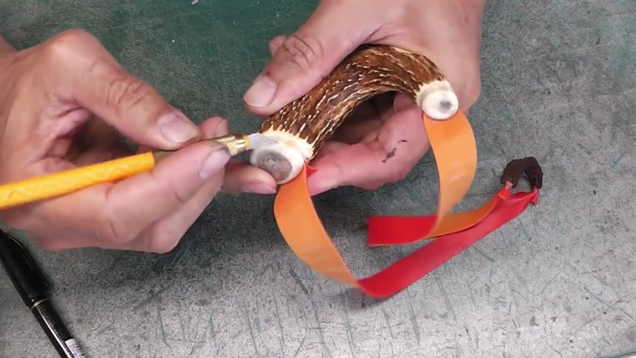 Slingshot made of antler  2    Revision  修正