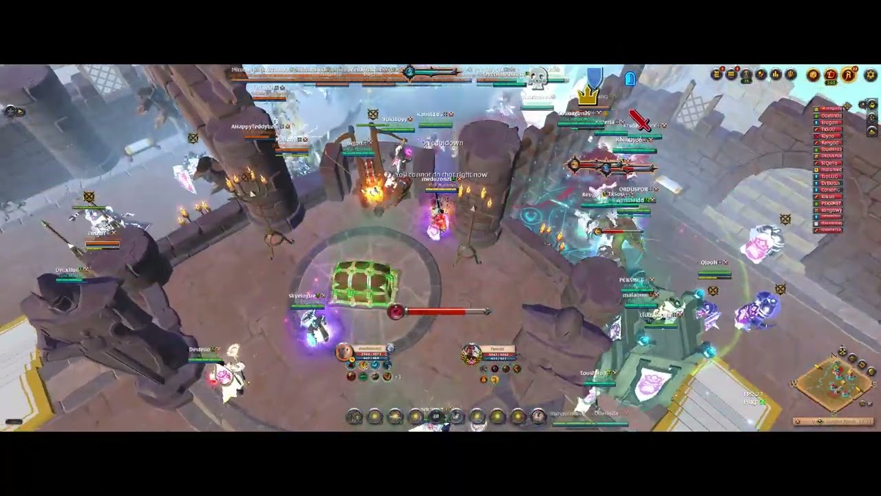 pink monkeys vs m3r castle fıght