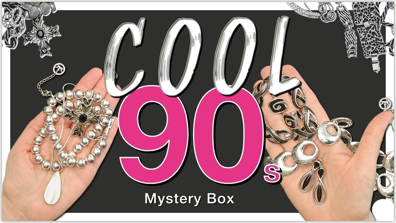 Cool 90s Cool as Ice silberfarbene Halsketten, emaillierte Ohrringe und Armbänder | Mystery Box