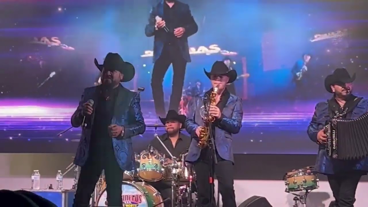 Polo Urias Y Su Maquina Norteña En vivo