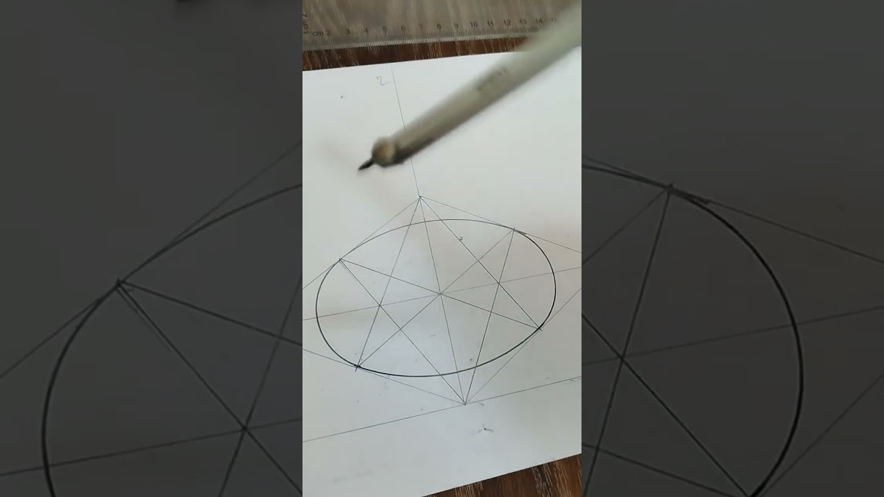 كيفية رسم سداسي بوليكون داخل بيضاوي.  