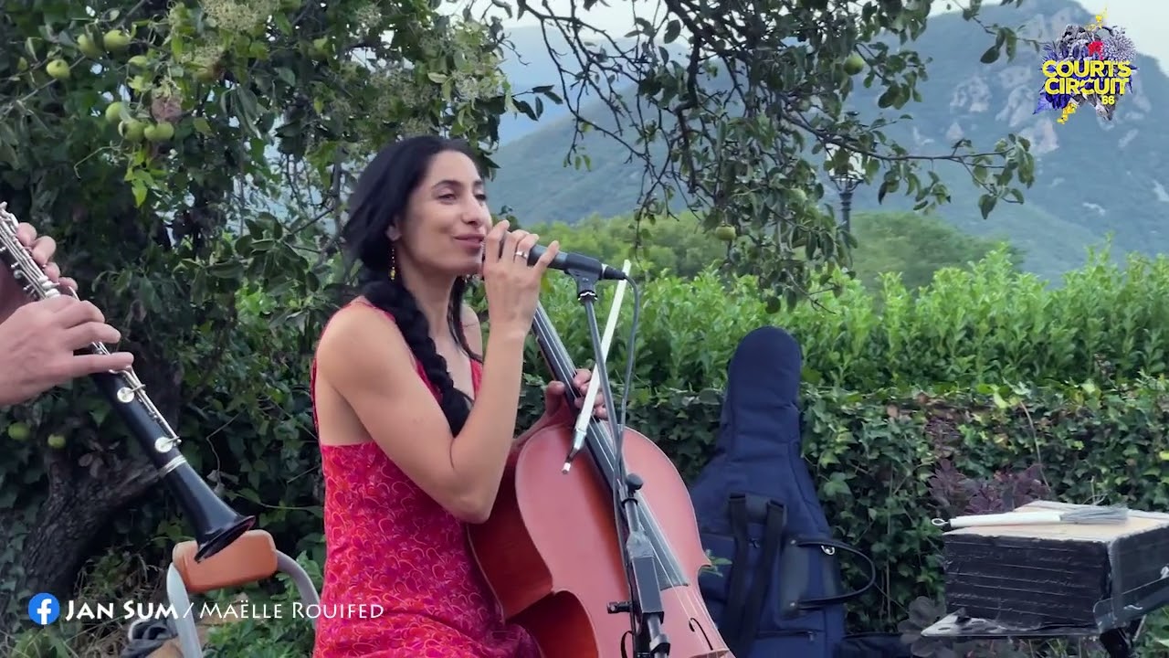 Duo Eph&eacute;m&egrave;re:Ma&euml;lle Rouifed-chant, violoncelle, Victor Badze-guitare,Invit&eacute;-F.Gugulica-clarinette 01