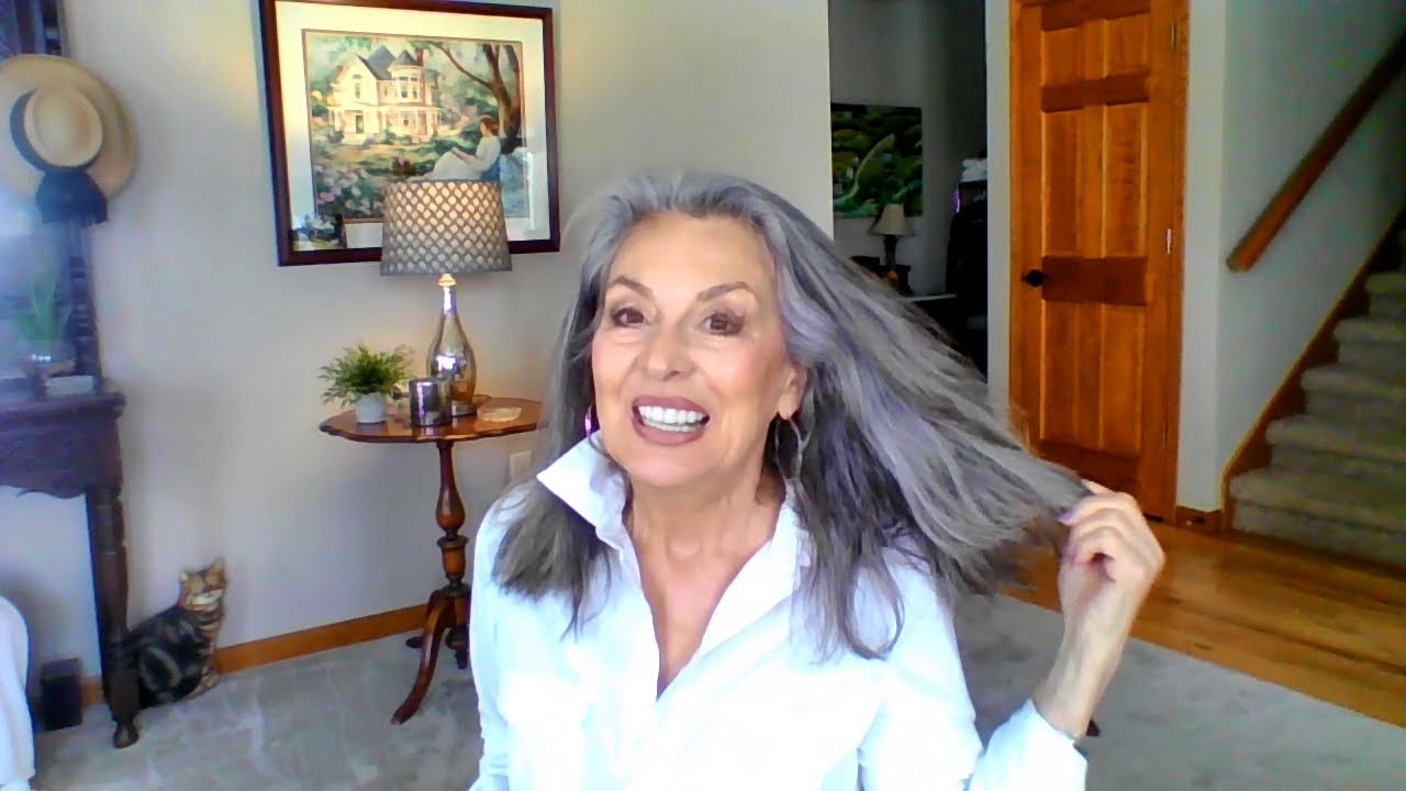 Gray Hair transition / My Story  going gray