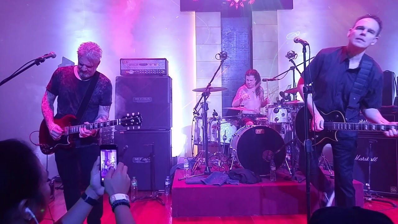 11. Harem Scarem- Stranger Than Love (Live at Johnny B Good)