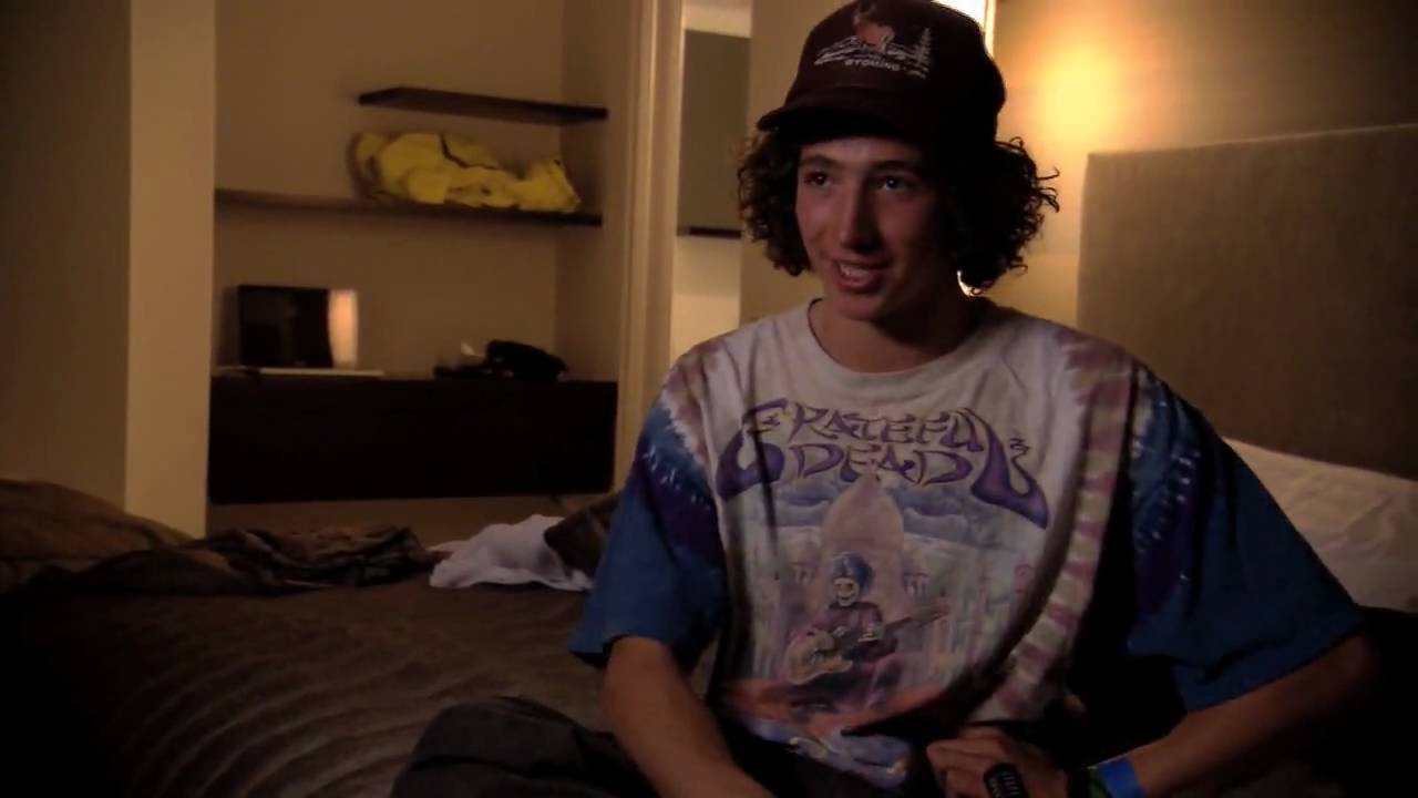 AMP Energy: Meet the Frends Snowboarding Crew