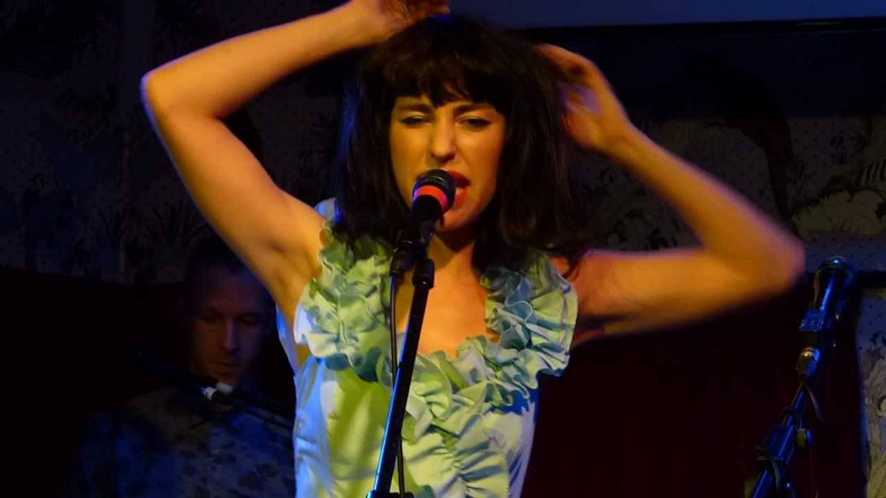 Kimbra - Something in the Way You Are live The Deaf Institute, Manchester 30-08-12
