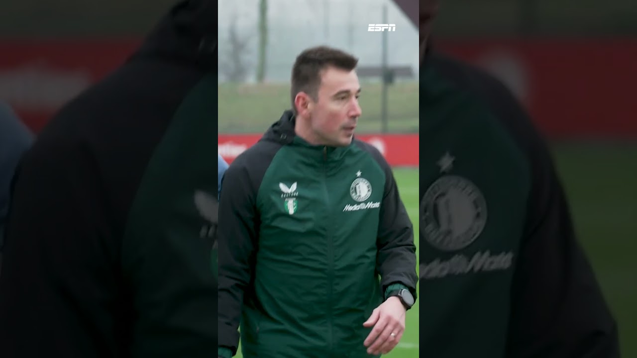 Pascal Bosschaart leidt eerste training als interim-trainer Feyenoord 🔜🆑